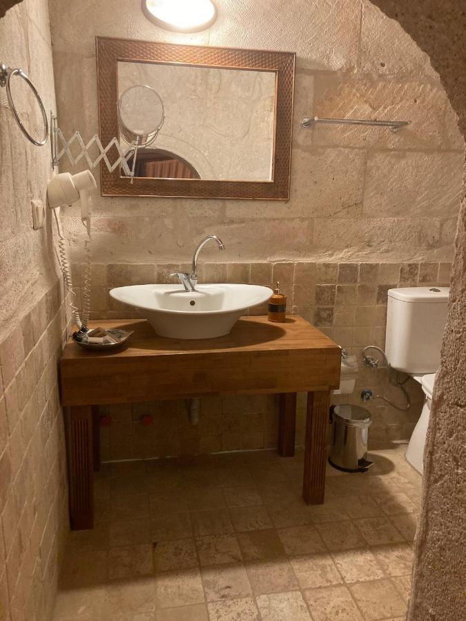 Monte Cappa Cave House Bed and Breakfast Ürgüp Exteriör bild