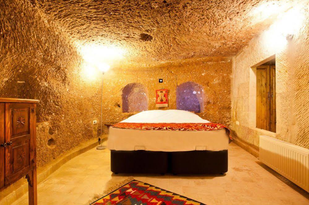 Monte Cappa Cave House Bed and Breakfast Ürgüp Exteriör bild