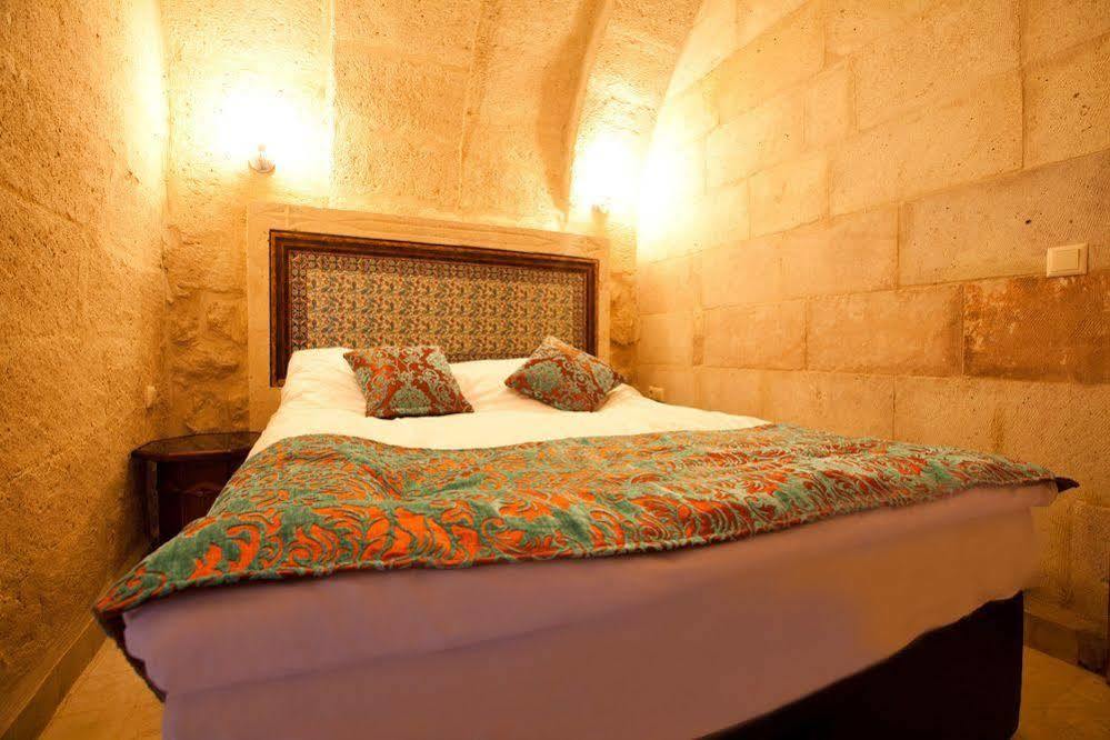 Monte Cappa Cave House Bed and Breakfast Ürgüp Exteriör bild