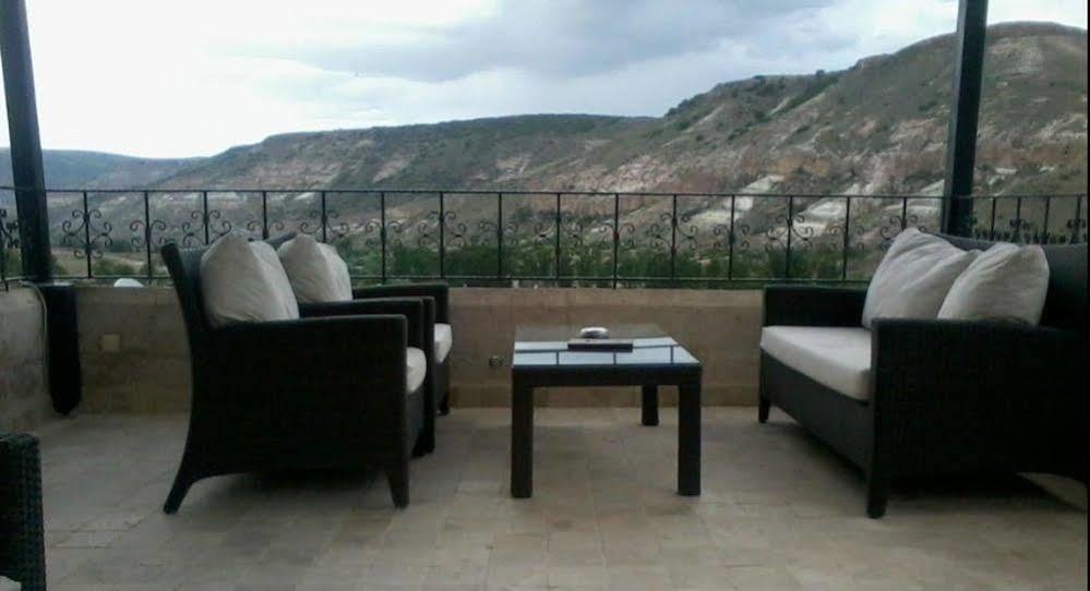 Monte Cappa Cave House Bed and Breakfast Ürgüp Exteriör bild